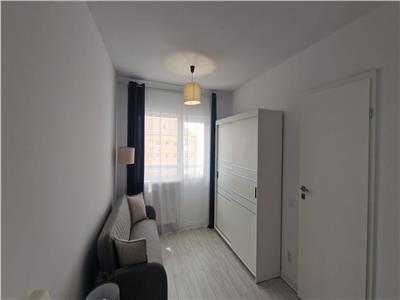 Apartament cu 3 camere complet renovat de vanzare Vasile Aaron
